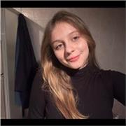 Offro ripetizioni in materie umanistiche e teoriche, supporto ragazzi con DSA e li aiuto a sviluppare un metodo di studio efficace